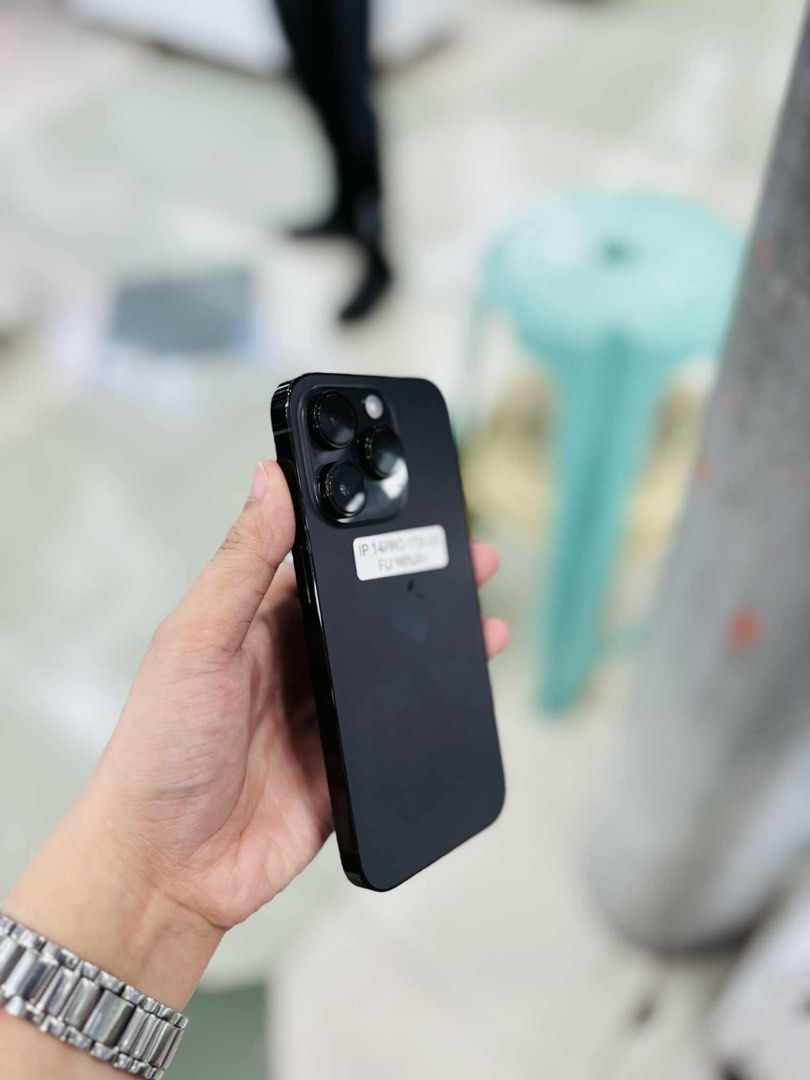 iPhone 14 Pro 1TB 98%Bh Openline 99%smooth No issues (Category: iPhone 14 Series) located in San Juan City. Submitted by saabangadgetshop (Listing ID 1372314094, Image 2). Description: Onhand | Pre-owned iPhone 14 Pro 1TB GB OPENLINE Battery Health 98% NO HIDDEN ISSUES NO HISTORY OF REPAIR 99%Smooth TEST TO SAWA RESET ALL YOU WANT TEST ALL YOU WANT NOT REFURBISHED AUTHENTIC PHONE ALL WORKING (FREE 3UTOOLS) iPhones iPads only 🆓Freebies ✅Charger ✅