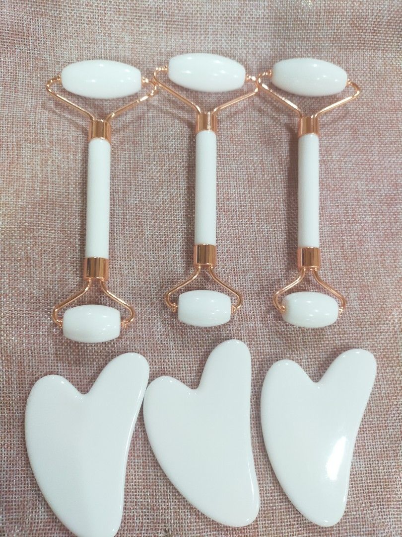 Jade Roller and Guasha Set White Jade (Category: Face Care) located in Quezon City. Submitted by floreskari78555 (Listing ID 1372446901, Image 3). Description: Jade Roller & Guasha Set White Jade 250php 1pc Retail 5pcs and above Wholesale price Kindly pm. We accept company purchase ,bulk orders and wholesale orders‼️‼️‼️ High quality not plastic❤️ Made from white jade, the stone of inner peace and purity, facial gua sha soothes, decongests and ha