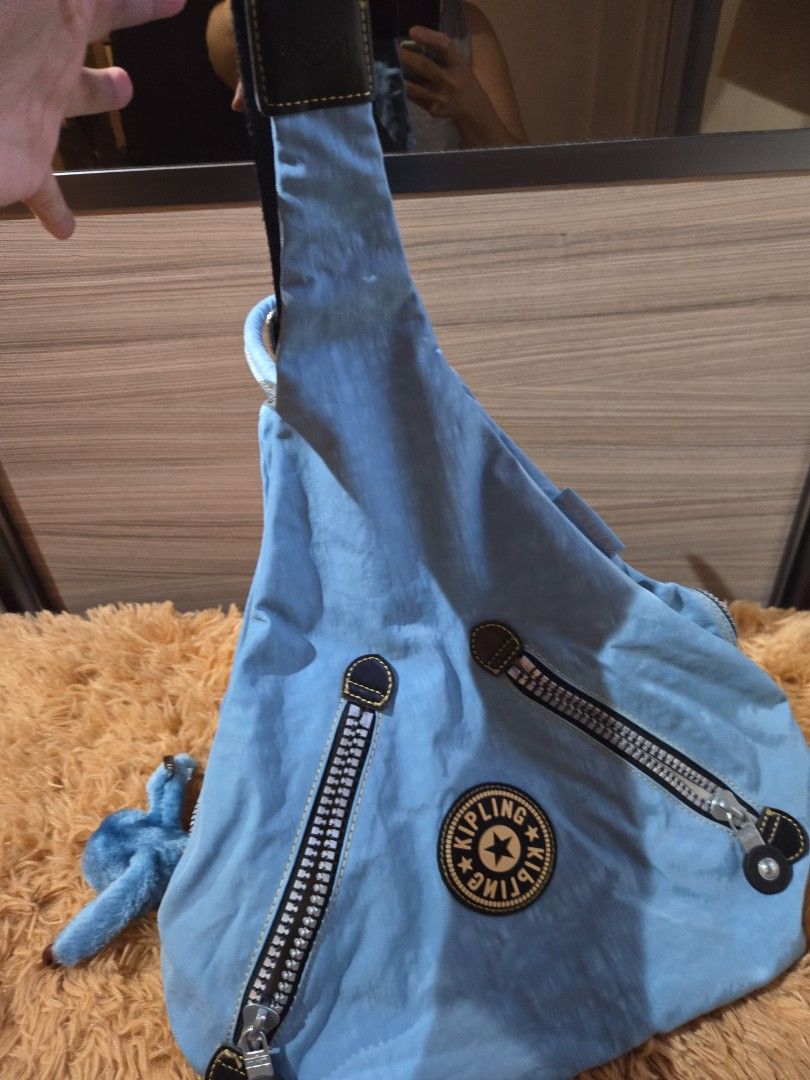 Kipling backpack (Category: Backpacks) located in Singapore. Submitted by jethrocarino123-82219 (Listing ID 1372468617, Image 1). Description: Only used 2x a bit small for me.still very new authentic..
