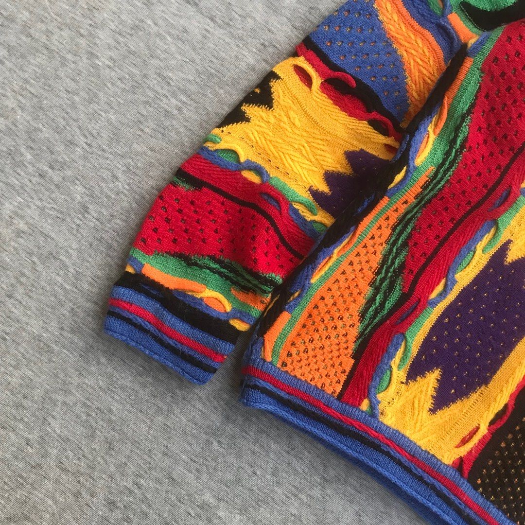 Knitwear coogi 3d pattern original ukuran L, Barang Mewah, Pakaian di ...