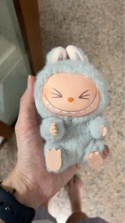 (Category: ) located in . Submitted by declutterducky (Listing ID 1372412699, Image 1). Description: .