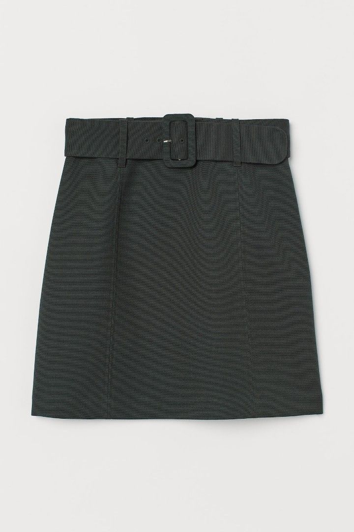 LF H&M Green Belted Skirt (Category: Skirts) located in Paranaque City. Submitted by liz.declutters (Listing ID 1372466658, Image 1). Description: looking for the exact same skirt in size 34 or 36!!!! I have it in 32, and it no longer fits 😭 it matches my blazer so i need the exact same one.