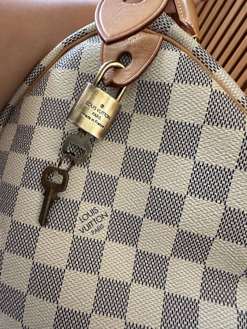 LOUIS VUITTON Speedy 30 Damier Azur (Category: Luxury Bags & Wallets) located in Quezon City. Submitted by istaytside (Listing ID 1372343531, Image 3). Description: LOUIS VUITTON Speedy 30 Damier Azur Crafted from graphic Damier Ebene canvas, the Speedy 30 is an elegant, compact handbag, a stylish companion for city life. Launched in 1930 as the "Express" and inspired by that era's rapid transit, today’s updated Speedy remains a timeless House ic