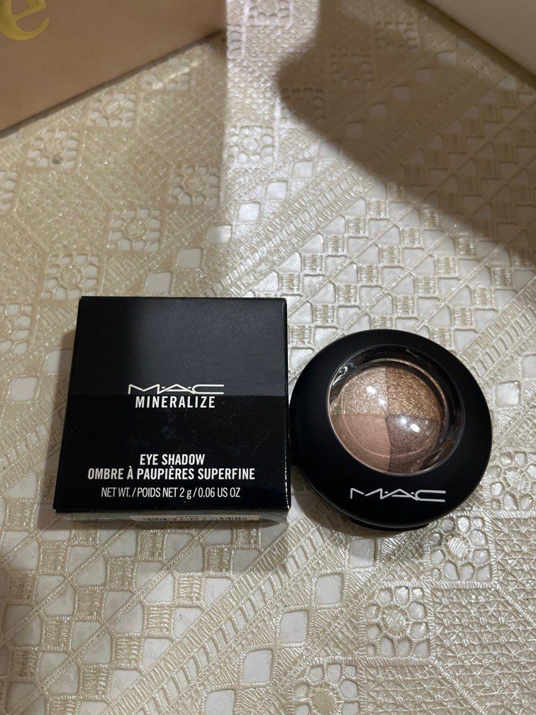 MAC mineralize eyeshadow 2g (bronze assets) (Category: Makeup) located in Manila. Submitted by marylouche42170 (Listing ID 1372378333, Image 1). Description: .