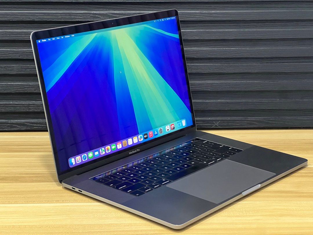 Macbook Pro 2018 16/512gb 15inch (Category: Laptops & Notebooks) located in Makati City. Submitted by adam_son (Listing ID 1372366405, Image 2). Description: Model : Macbook Pro 2018 i7 16GB 512 GB SSD💻 Condition : Secondhand, no hidden issue, Smooth Performance Price : ₱28,000 Only Quick Specifications - Processor: 2.6 GHz 6-core intel Core i7 - 16 GB Memory RAM - 512 GB SSD Flash Storage - Backlit Keyboard - Screen Size: 15.4 inch (2880x1800) 