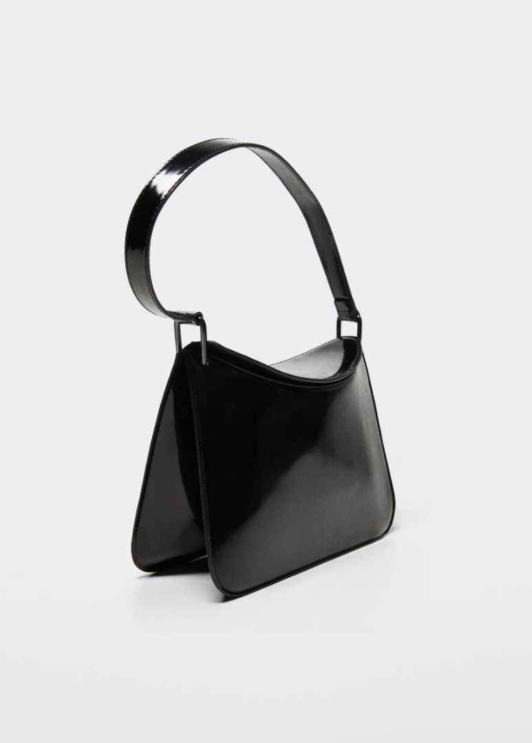 Mango Patent Leather Shoulder Bag (Category: Shoulder Bags) located in Quezon City. Submitted by hereforclothes (Listing ID 1372412400, Image 2). Description: Free for any P1200+ worth of purchase in my listings.