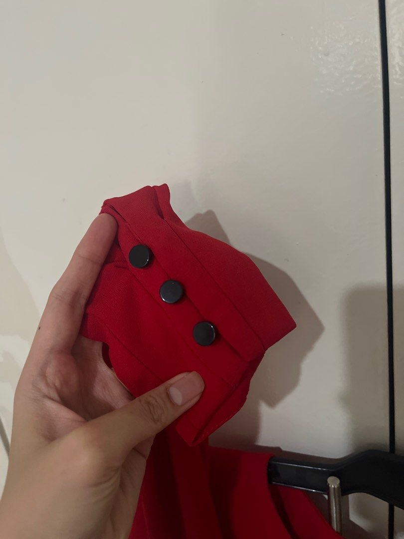 Mango shift dress (Category: Dresses) located in Paranaque City. Submitted by msgvill (Listing ID 1372304601, Image 3). Description: Used only once Perfect for corporate events or semi formal events, receptions With black buttons on sleeves With pockets.