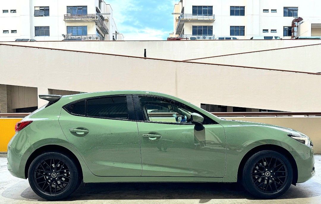 Mazda 3 Hatchback 1.5 Deluxe Plus (A)62885347516289113