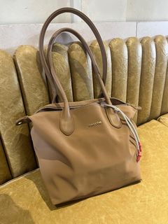 (Kategori: ) berada di . Dikirim oleh cole2 (ID iklan 1372335008, Gambar 1). Deskripsi: .
