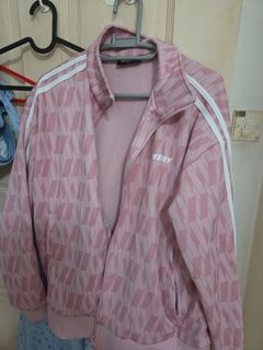 (Category: ) located in . Submitted by rkoh2006 (Listing ID 1372329824, Image 1). Description: .