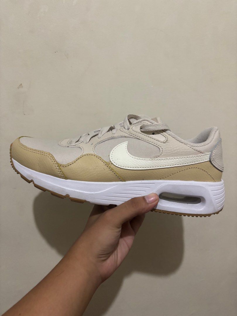 Nike Air Max SC in Orewood (Category: Sneakers) located in Manila. Submitted by elyxbns (Listing ID 1372452539, Image 1). Description: Hello! Selling my Nike Air Max SC in Orewood po for 2.3k. - Size 9 Women's / 7.5 M - Leather - bought from a shoe store in Cubao - Lightly used lang po, bihira gamitin - With orig box and shoe cleaner/wipes included MOD: Meetups (Manila/Cubao area) or Lalamove/J&T MOP: GCash/Bank Transfer/Cash PM na lang po sa int