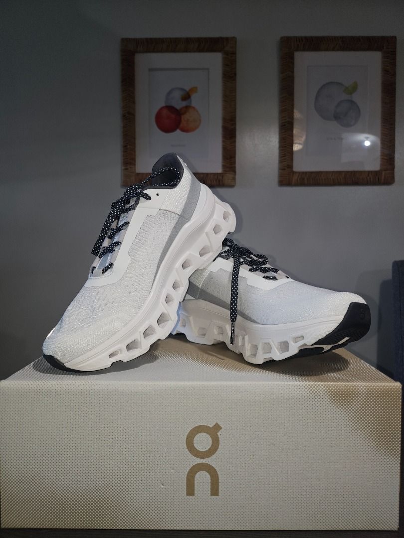 ON Cloud Monster Women's 6.5 (Category: Sneakers) located in Taguig. Submitted by mgfa24 (Listing ID 1372405717, Image 2). Description: Brand New ON cloud monster women's. Size 6.5. Rfs. Extra pair Meet up in bgc or shipping shouldered by buyer..
