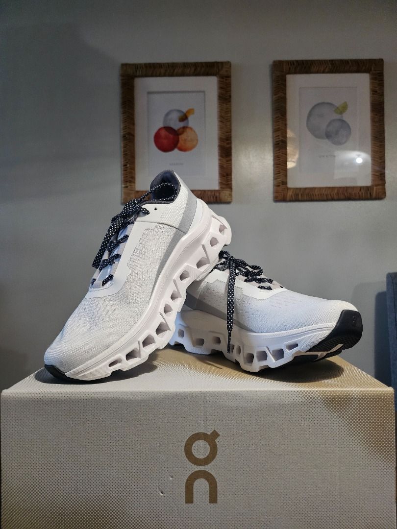 ON Cloud Monster Women's 6.5 (Category: Sneakers) located in Taguig. Submitted by mgfa24 (Listing ID 1372405717, Image 3). Description: Brand New ON cloud monster women's. Size 6.5. Rfs. Extra pair Meet up in bgc or shipping shouldered by buyer..