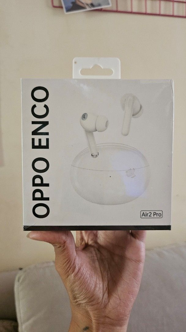 OPPO Enco Air2 Pro White Earbuds (Category: Earphones) located in Manila. Submitted by lilmissangeline (Listing ID 1372330734, Image 1). Description: OPPO Enco Air2 Pro Earbuds Brand new in box. Still in plastic. Never used..
