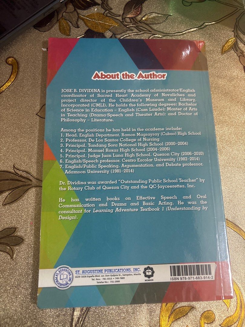 SHS HUMMS BOOKS / Oral Communication (Category: Textbooks) located in Las Pinas. Submitted by mom_eli (Listing ID 1372392043, Image 2). Description: Towards Effective Oral Communication for Senior High School Like new .