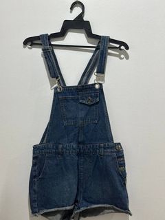 (Category: ) located in . Submitted by preloved2be_loved (Listing ID 1372419897, Image 1). Description: .