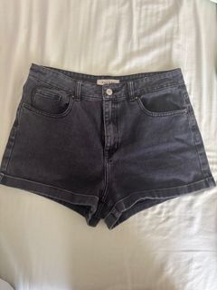 (Category: ) located in . Submitted by shrimpdumplin (Listing ID 1372286517, Image 1). Description: .
