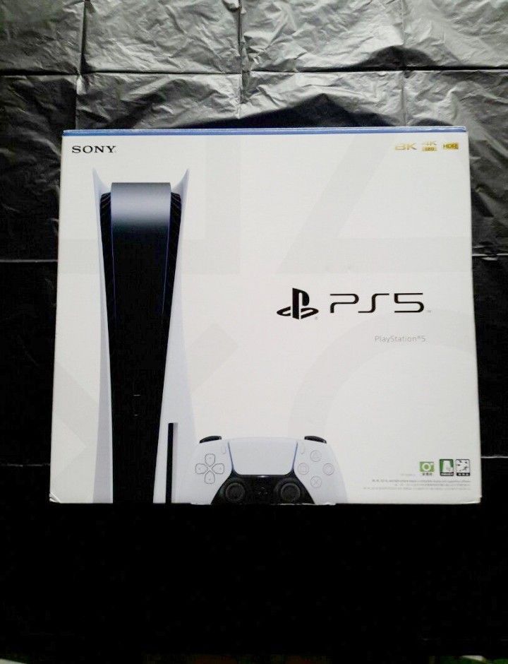 由 8240iap (刊登 ID 1367316011，圖片 1) 提交，位於 新北市 (New Taipei) 的 PS5主機 光碟版 型號 1 開頭 (類別：PlayStation)，說明：乾淨無卡灰塵 內部散熱器完整版本 網路上已經有不少PS5主機過熱當機的真實案例。 自取環境可提供測試。