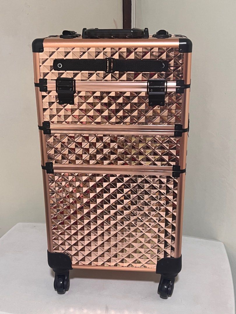 Rose Gold Makeup Trolley . (Category: Makeup) located in Angono. Submitted by toneevnne (Listing ID 1372347311, Image 2). Description: Dm us for more pics and details thankyou :).