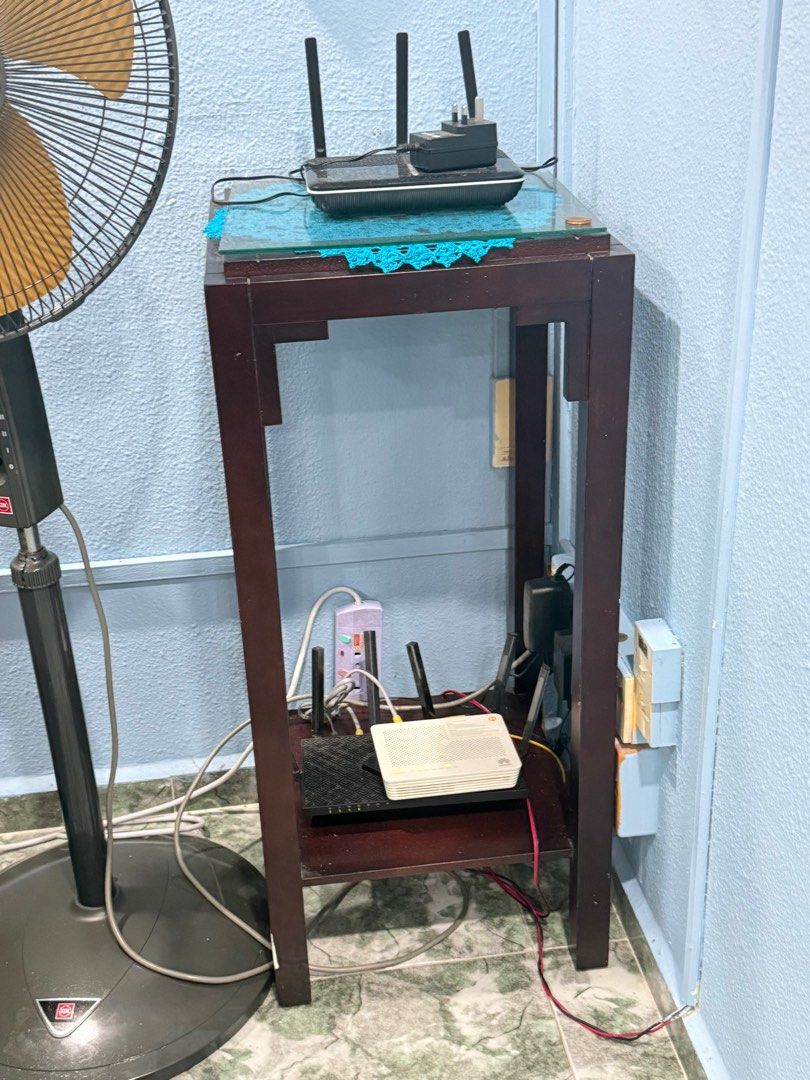 Side Table (Category: Shelves, Cabinets & Racks) located in Singapore. Submitted by violeternity (Listing ID 1372370657, Image 1). Description: Self Pick Up..