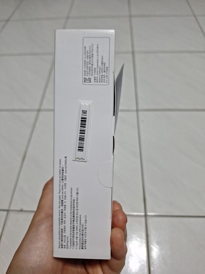 SONY WH-CH520 (Category: Headphones & Headsets) located in Singapore. Submitted by hongching051046 (Listing ID 1372396415, Image 2). Description: black colour haven't open, company lucky draw price can meet between Lakeside mrt to city hall mrt.