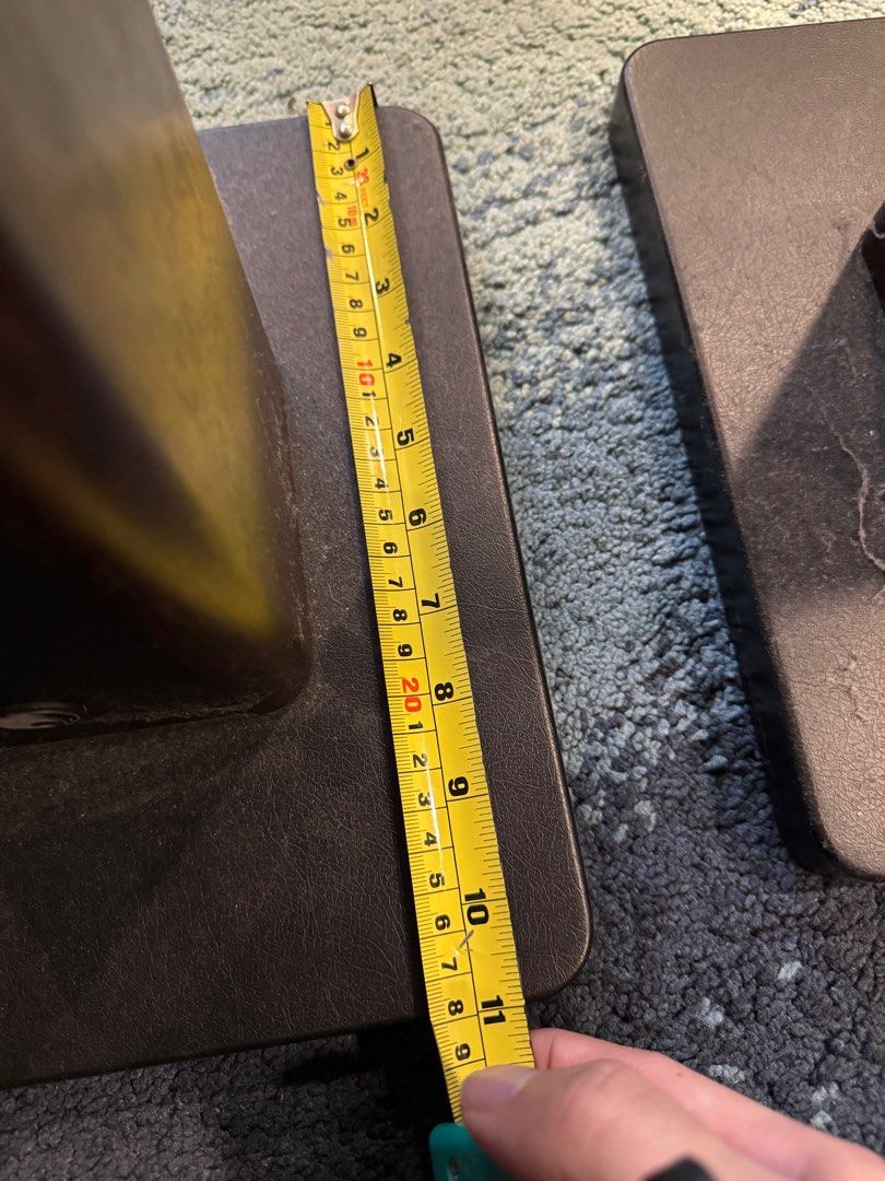 Speaker stands64489699774211117