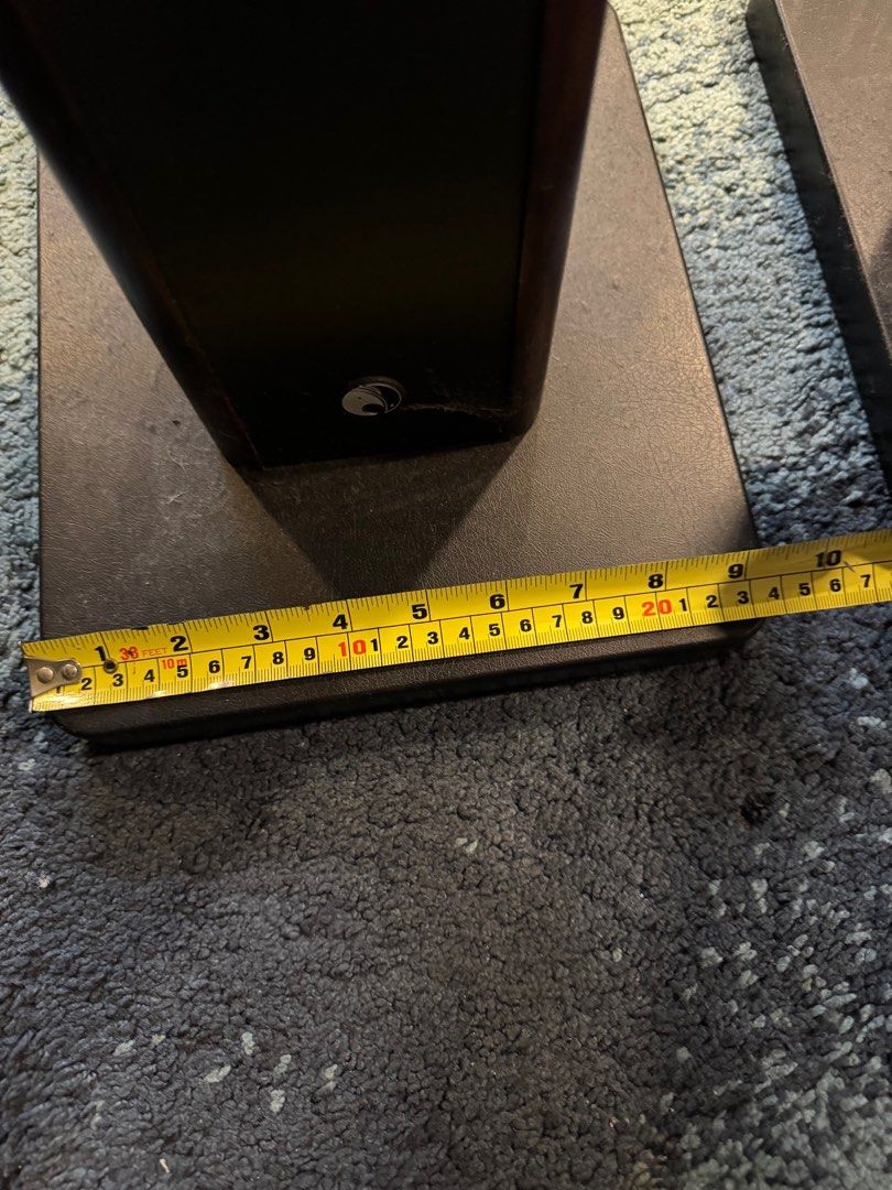 Speaker stands64489699774211116
