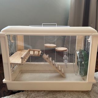 (Category: ) located in . Submitted by school.thrift (Listing ID 1372381401, Image 1). Description: .