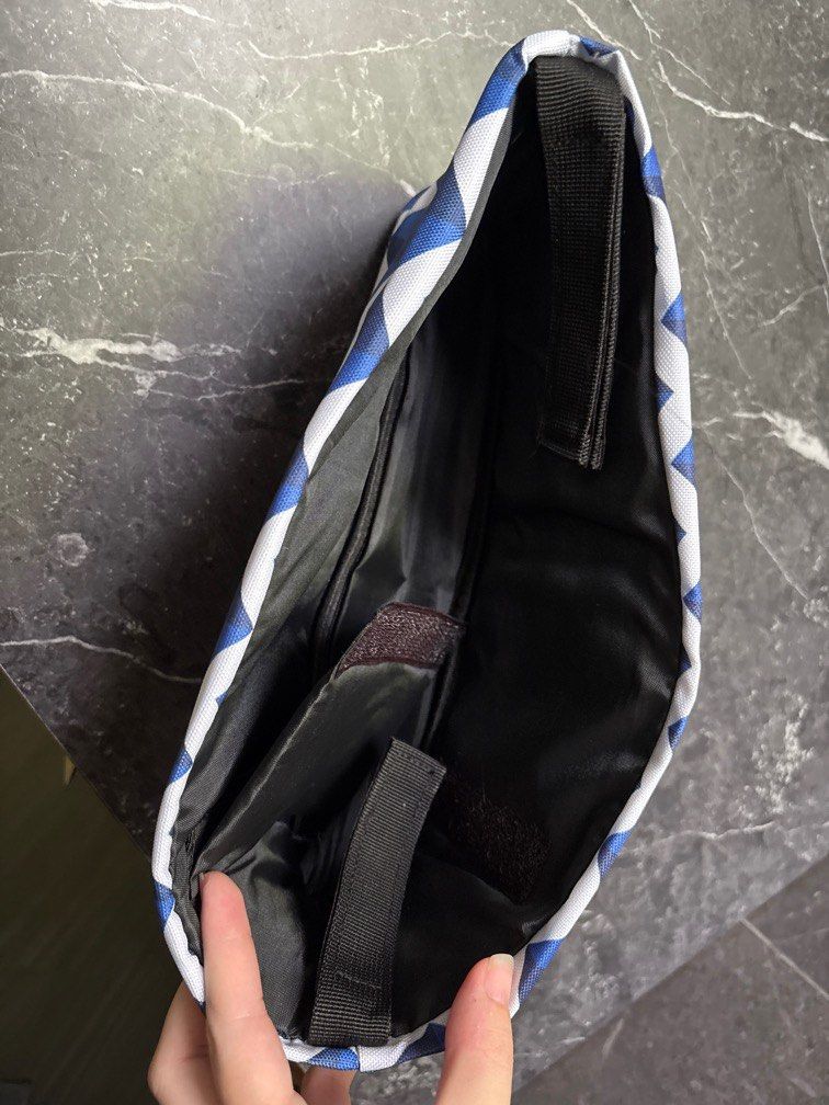 Stroller baby cot hanging bag (Category: Babies & Kids Fashion) located in Singapore. Submitted by kissio (Listing ID 1372302106, Image 2). Description: Brand new Never use before .
