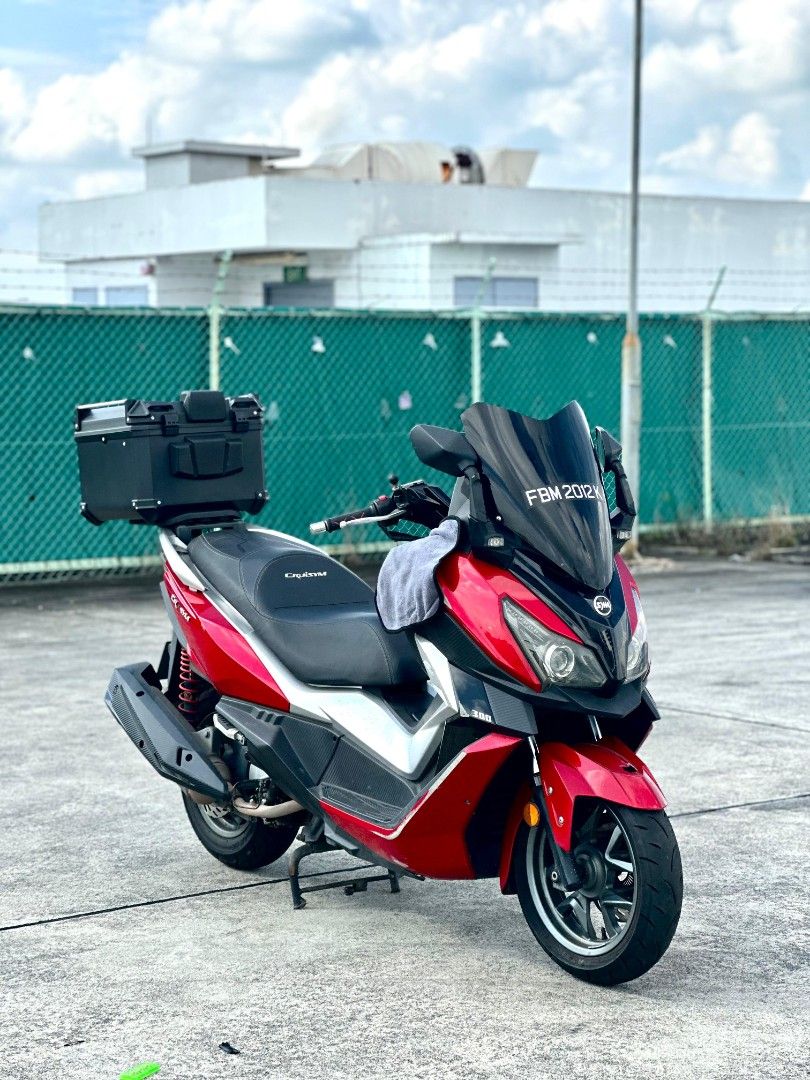Sym cruisym 300 (Category: Class 2A) located in Singapore. Submitted by gofixbike (Listing ID 1372443928, Image 1). Description: 1. Everything stock and original 2. Well maintain Contact us to arrange for viewing Full cash / Paynow / Credit Card and refianance / reloan option available.