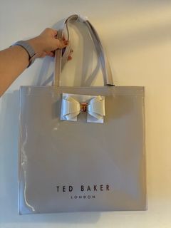 （分類：）位於 。 由 iamvaxo 提交（商品編號 1372367381，圖片 1）。簡介： 。