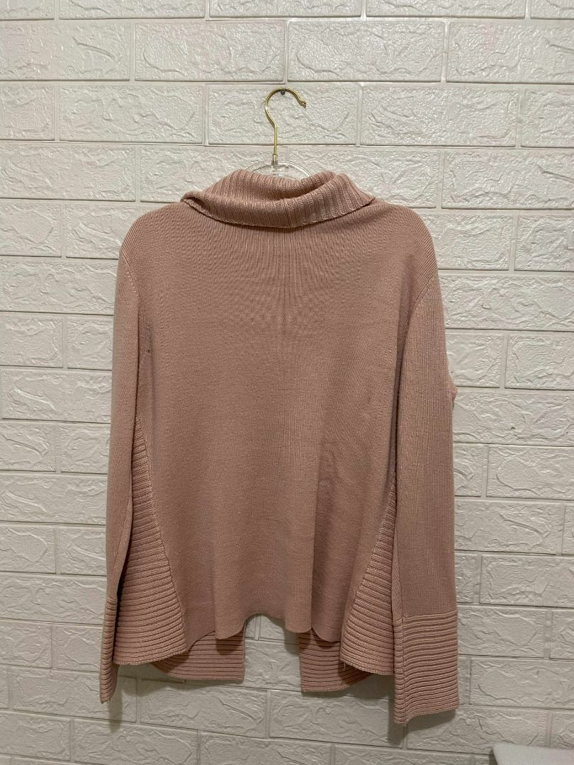 thick pink peach ribbed knitted cardigan (Category: Coats, Jackets and Outerwear) located in Manila. Submitted by linesight (Listing ID 1372368518, Image 3). Description: dm for onhand pic missing button, I can replace button for +10! What you see is what you get! Negotiable especially if taking multiple items, NO TO LOWBALLING.