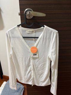 (Category: ) located in . Submitted by bloopiiieeee (Listing ID 1372337457, Image 1). Description: .