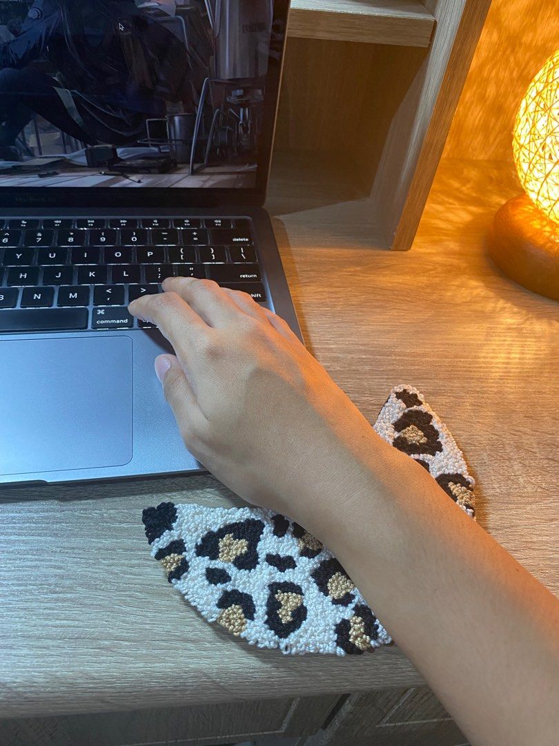 Tufted Mouse Wrist Rest (Category: Mouse & Mousepads) located in Manila. Submitted by kimchimie (Listing ID 1372331832, Image 3). Description: you may choose your own design or dm me for inspo Handmade tufted mouse wrist rest .