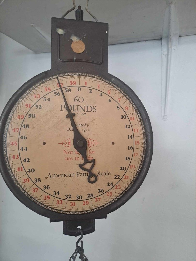 Vintage Weighing Scale (Category: Other Home Decor) located in Makati City. Submitted by ClothesAndStuff (Listing ID 1372326352, Image 2). Description: .