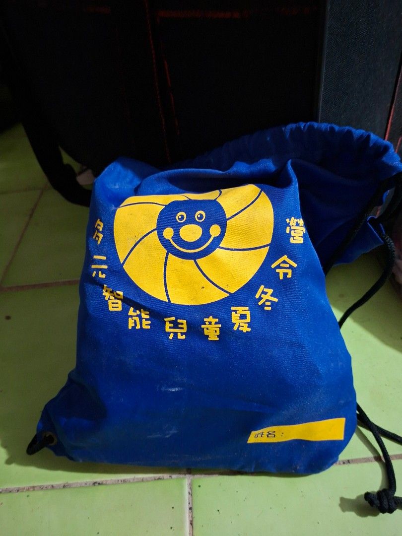 由 a09708448075226 (刊登 ID 1374043622，圖片 3) 提交，位於 台北市 (Taipei) 的 兒童溜冰刀鞋 (類別：溜冰鞋，滑輪鞋和滑板車)，說明：原價5680。