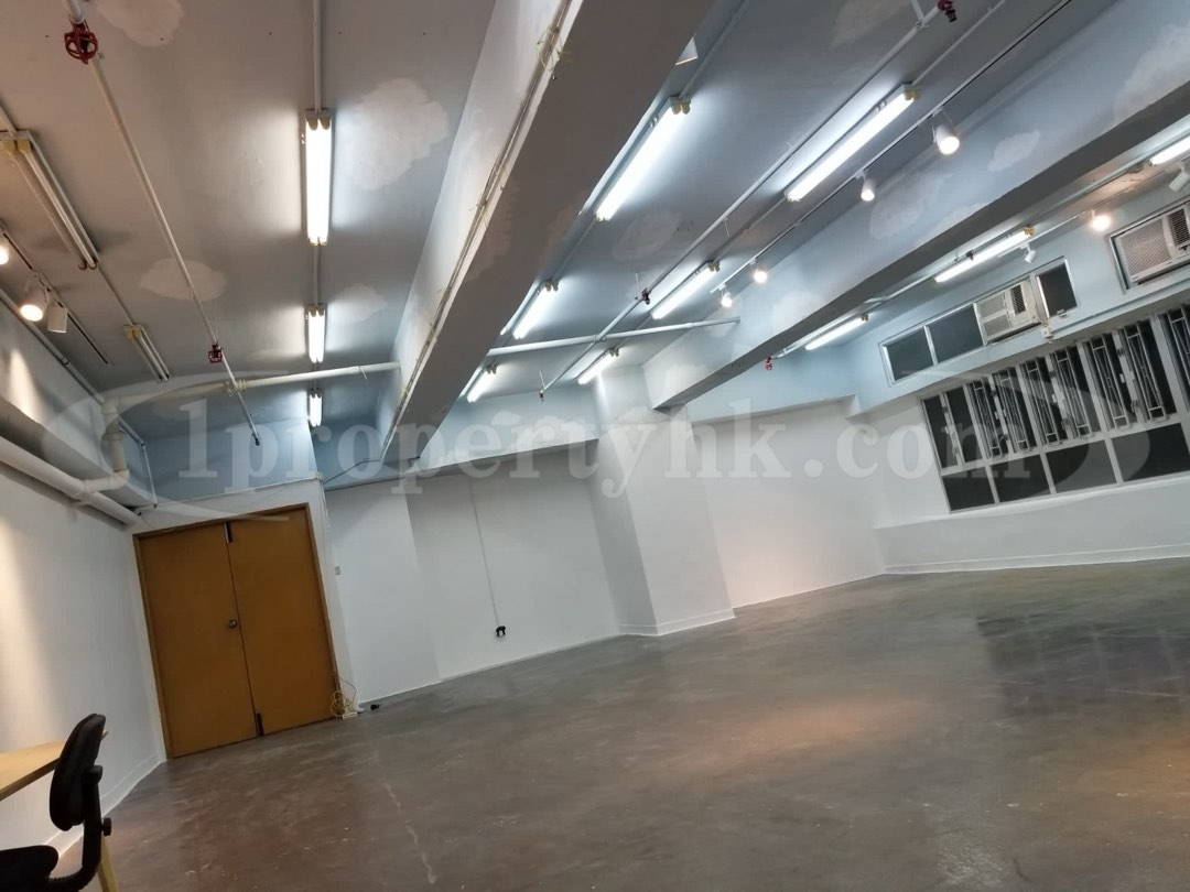 ⬆️Kwun Tong core location 🔋 Hoi Lin Industrial Building 🔋 Studio, private toilet, no false ceiling, 3-meter ceiling height63437819058433114