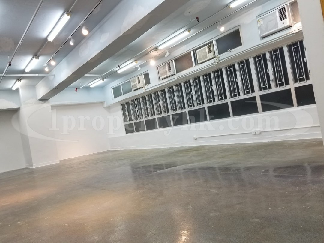 ⬆️Kwun Tong core location 🔋 Hoi Lin Industrial Building 🔋 Studio, private toilet, no false ceiling, 3-meter ceiling height63437819058433113
