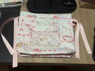 （分類：）位於 。 由 gordonkwan 提交（商品編號 1374071556，圖片 1）。簡介： 。