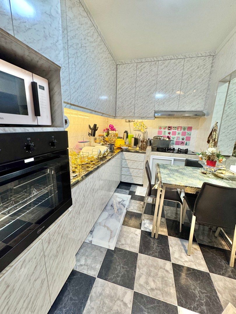 🔥 FOR SALE NOW!! 250C Compassvale, Top Floor, Fully Renovated, Corner EA (Executive Apartment) For Sale!! 🔥62863074802177114