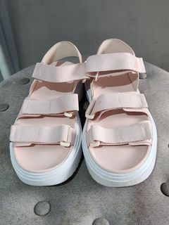 (Kategori: ) berada di . Dikirim oleh dini1992 (ID iklan 1373988047, Gambar 1). Deskripsi: .