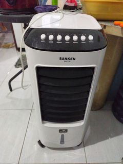 (Kategori: ) berada di . Dikirim oleh shopaluck.preloved (ID iklan 1374072653, Gambar 1). Deskripsi: .