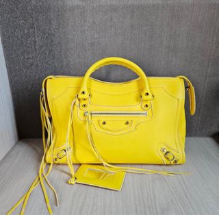 (Kategori: ) berada di . Dikirim oleh funfunshop (ID iklan 1374024108, Gambar 1). Deskripsi: .