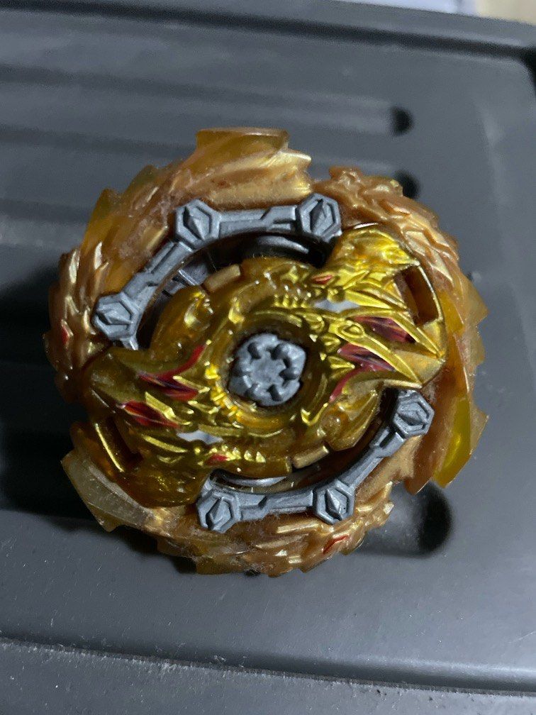 Fafnir Gold Beyblade burst wizard fafnir gold ver, Hobbies & Toys, Toys & Games on ...