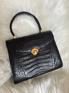 (Category: ) located in . Submitted by stationpurse (Listing ID 1227479793, Image 1). Description: .