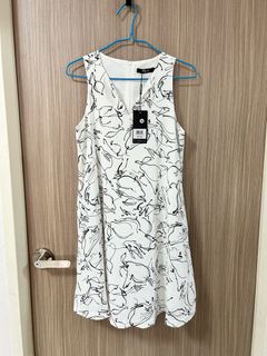 (Category: ) located in . Submitted by enchantyourcloset (Listing ID 1373984788, Image 1). Description: .