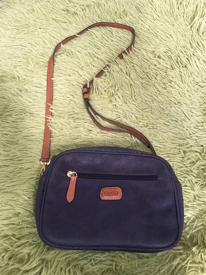 brics milano cross body bag (Category: Luxury Bags & Wallets) located in Mexico. Submitted by needtoletgo87 (Listing ID 1374067771, Image 1). Description: brics milano cross body bag.