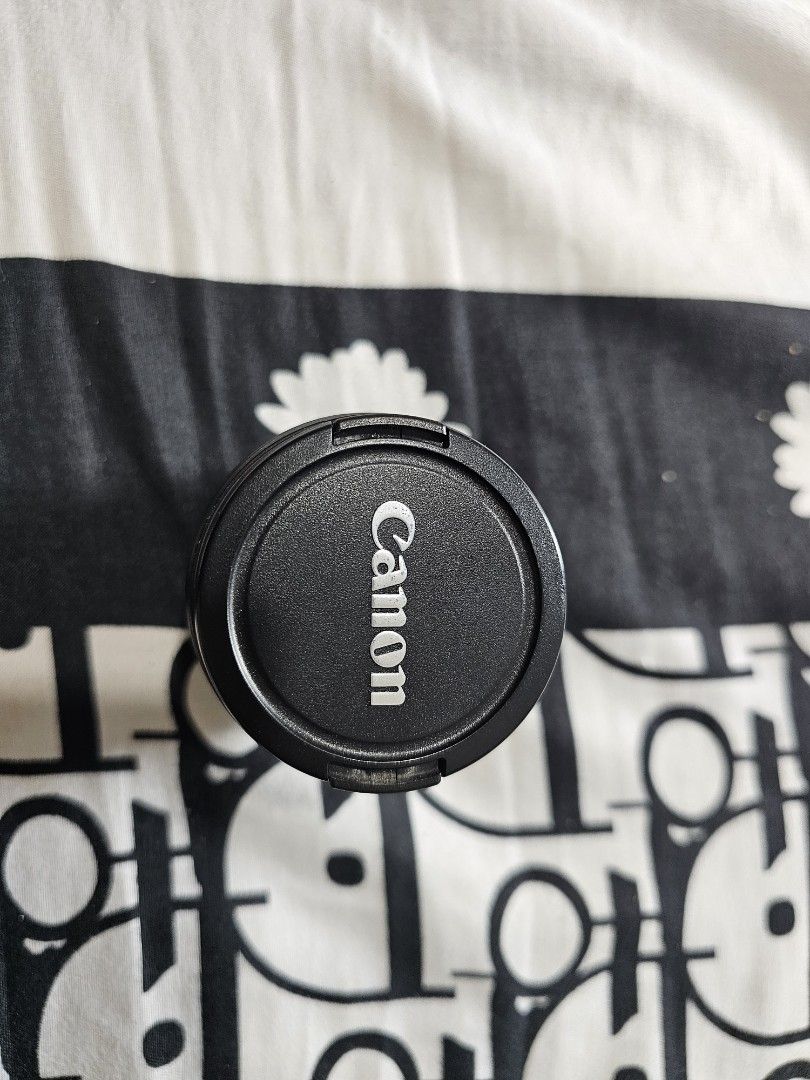 Canon efs lens 18-55mm (Category: Lens & Kits) located in Tagbilaran City. Submitted by lugarpogi (Listing ID 1373996690, Image 3). Description: in good con..