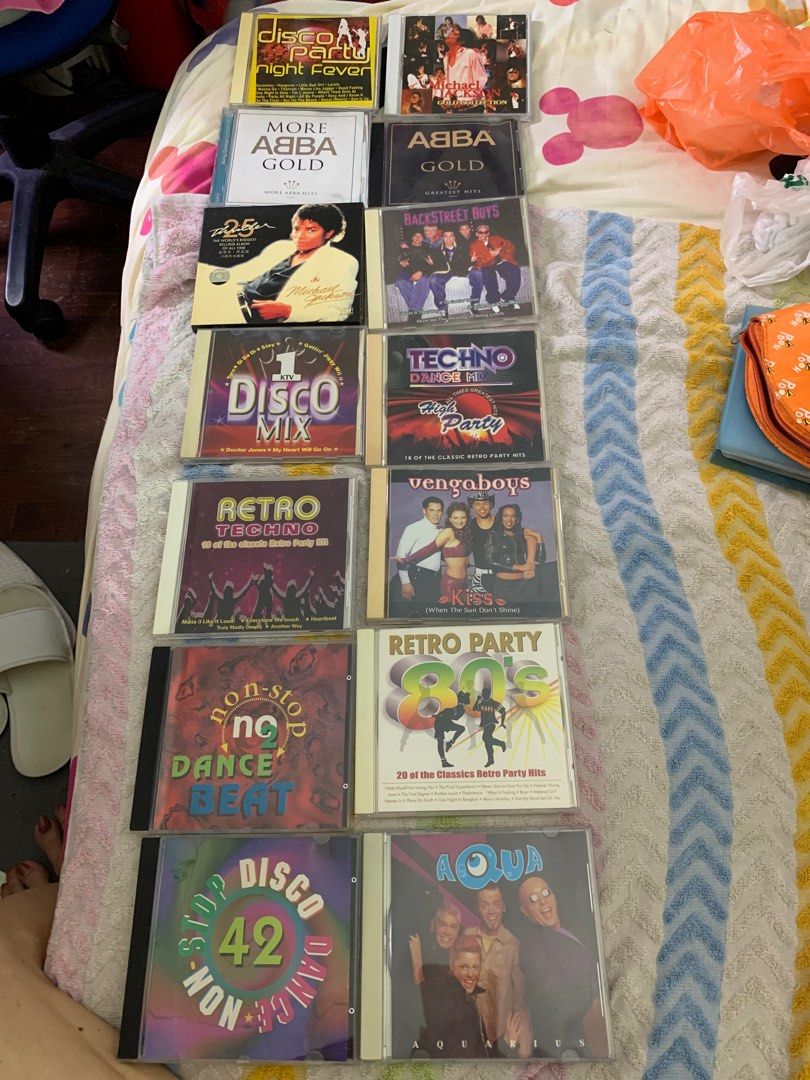 Cd vcd (Category: CDs & DVDs) located in Singapore. Submitted by shoppls (Listing ID 1374044118, Image 2). Description: many cd vcd dvd chinese english songs. $1 each except Andy Lau Leslie n fei YC n zhang c z. $10 each. opera $3. collect ava rd or toa payoh thurs fri. .