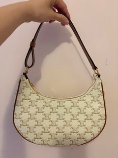 （分類：）位於 。 由 kk11789 提交（商品編號 1373977046，圖片 1）。簡介： 。